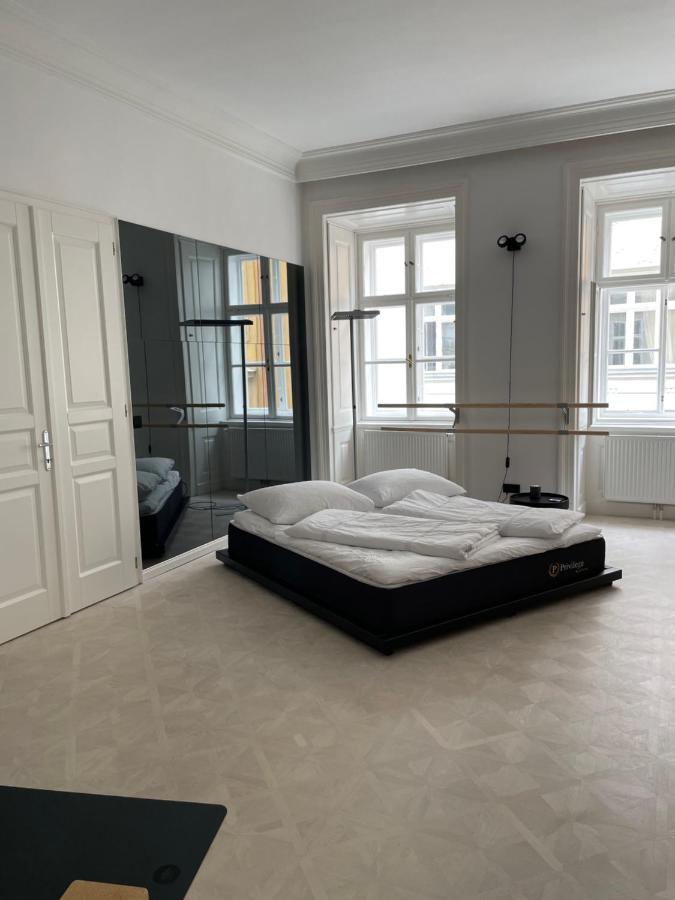 City Apartment Downtown Wenen Buitenkant foto